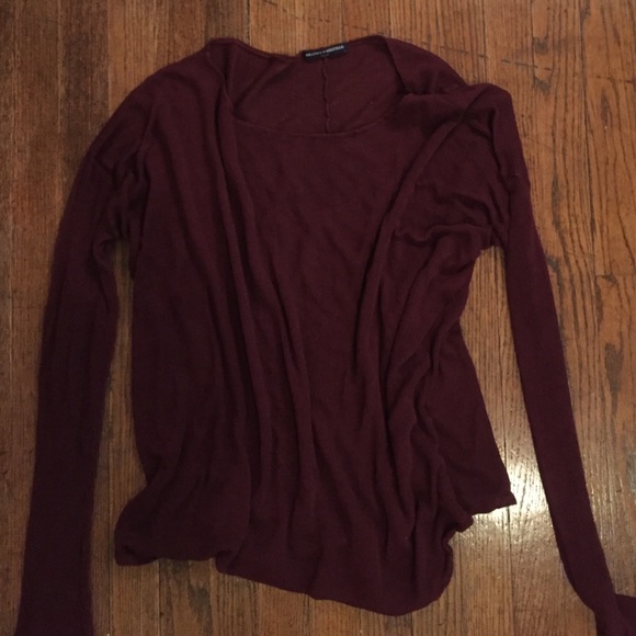 Brandy Melville sweater