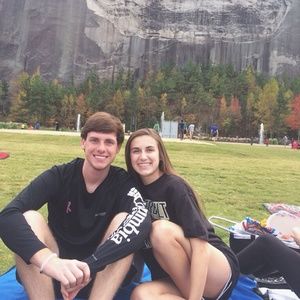 Meet your Posher, Lindsey