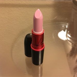 MAC Viva Glam Nicki 2 lipstick