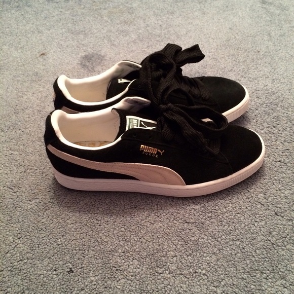 Black & white puma suede classic