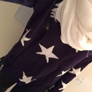 Star ripped sweater