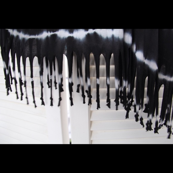 Casual Fringe Dress by Raviya - Picture 3 of 4