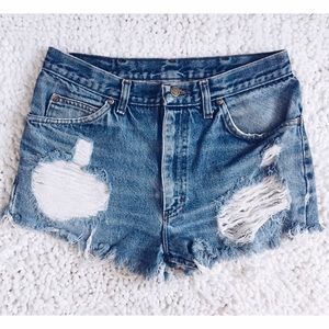 Vintage high wasted Lee shorts