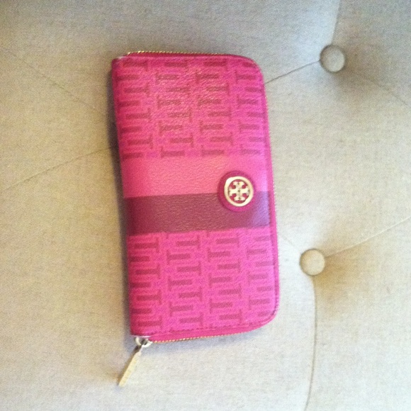 Tory Burch Wallet