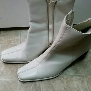 BLOW OUT SALE!!  Croft & Barrow boots