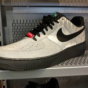 Meet your Posher, Nic