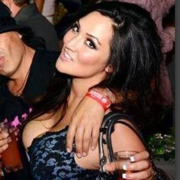 Meet your Posher, Bella - Picture 1 of 1