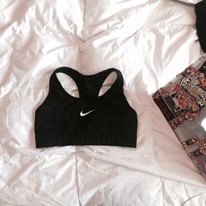 Black sports bra