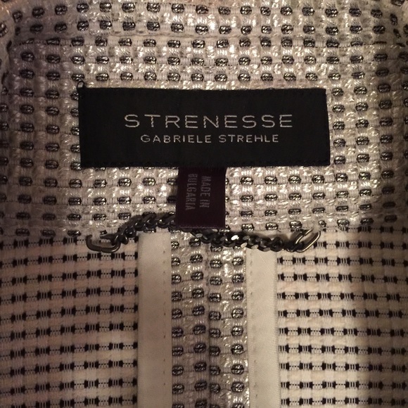 Jacket 3/4 sleeve, fun sassy, white leather trim. - Picture 4 of 4