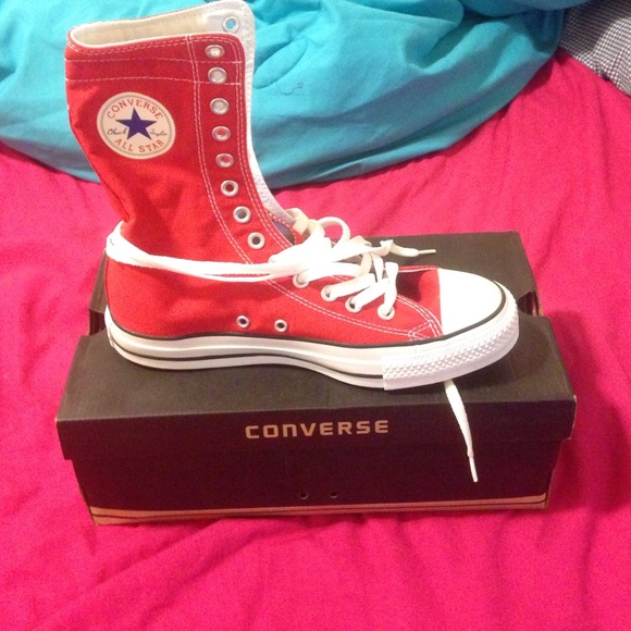 ALL STAR RED CONVERSE (High High Tops)