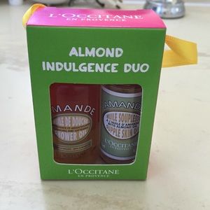 L'Occitane En Provence Almond Duo