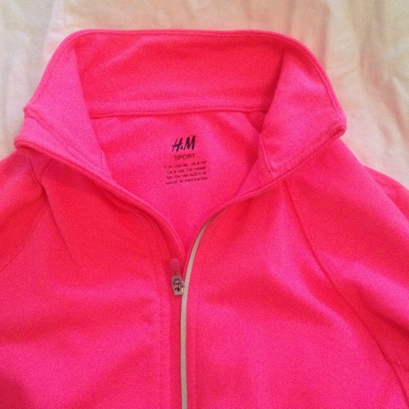 Pink athletic jacket - Picture 3 of 3