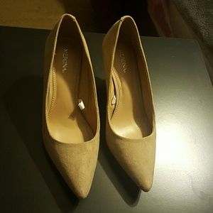 Suede Pointed pumps