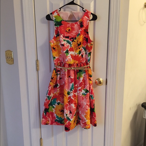 Eliza J Dresses & Skirts - Eliza J floral dress