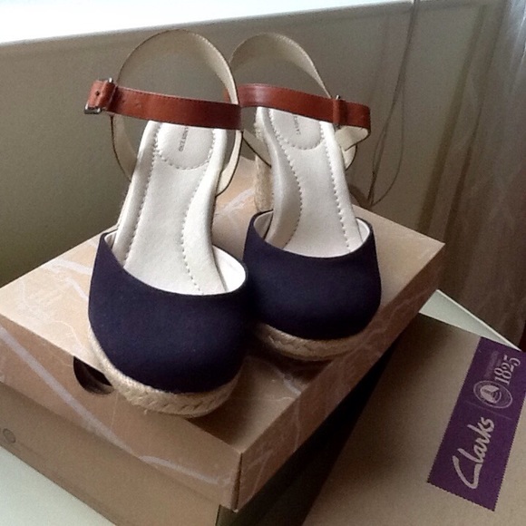 Espadrilles. Nice leather strap. Worn 1x