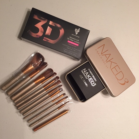Naked 3 Brush Set and 3D Fiber Lashes