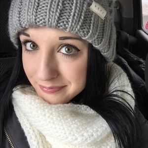 Meet your Posher, Jenni