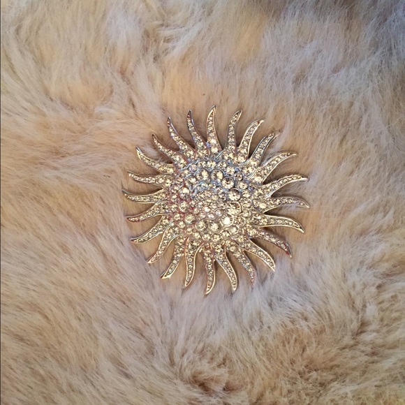 Large Rhinestone Starburst Pin