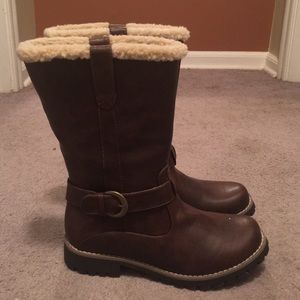 Brown boot