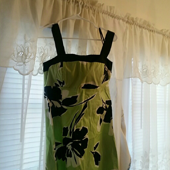 NWT, FABULOUS, DRESS, IN THIS SEASON'S COLORS! - Picture 2 of 2