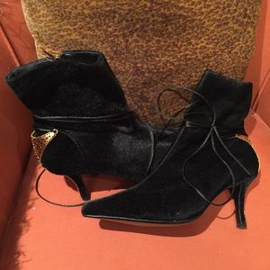 Victoria Wieck Suede boots