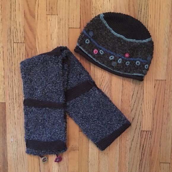Hat and scarf combo