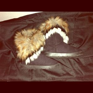 Boots with the fur