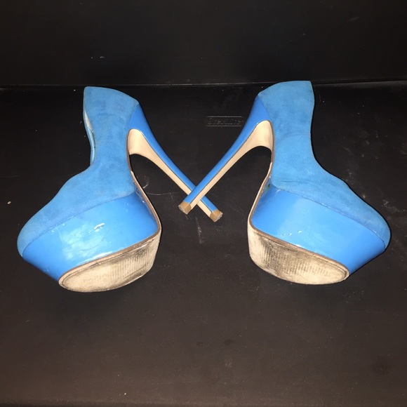 Heels - Picture 2 of 4