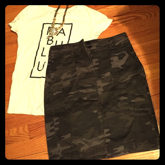 Loft camo pencil skirt