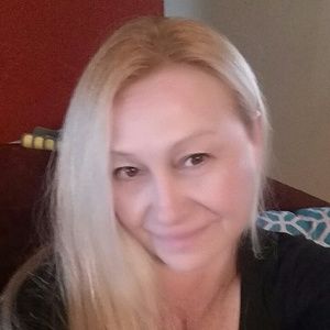 Meet your Posher, Yolanda