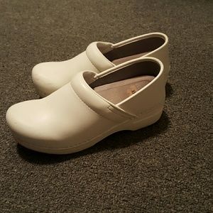 Great deal!! Dansko XPs