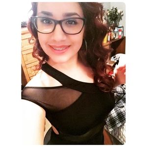 Meet your Posher, Vanessa