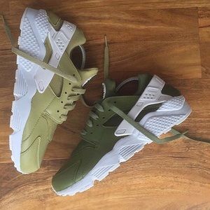 Meet your Posher, Micaella