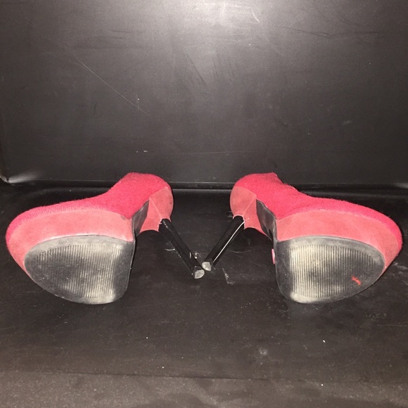 Heels - Picture 2 of 3