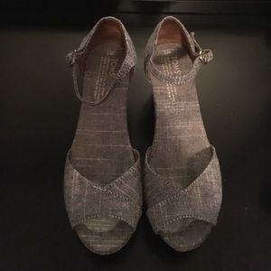 Toms Wedges