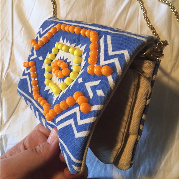 Aztec beaded bag - Picture 2 of 3