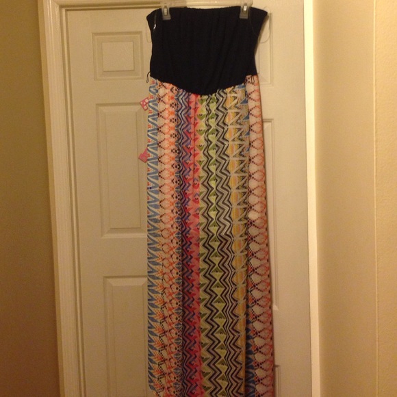 Blue and Tribal Strapless Lily Rose Dress. NWT