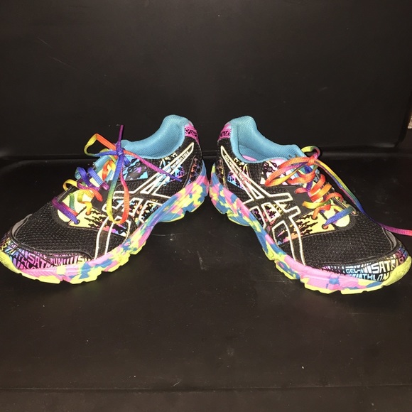 Sneakers - Picture 3 of 3