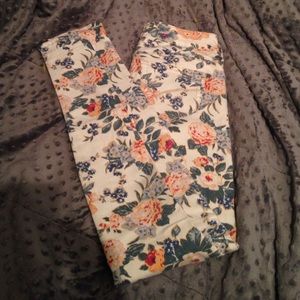 Bullhead floral print skinny jeans