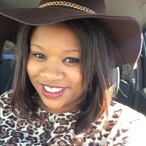 Meet your Posher, Taneshia