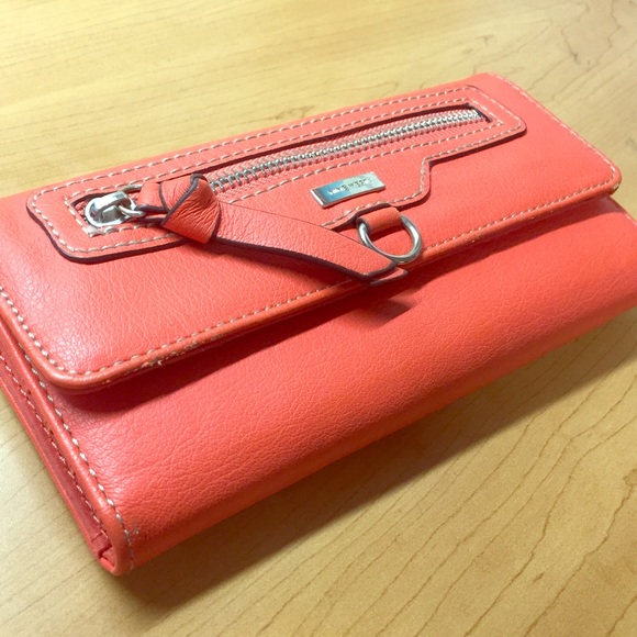 Nine West Coral Wallet