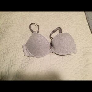Heather gray Aerie T shirt bra. Super comfy!
