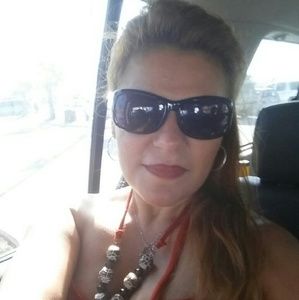 Meet your Posher, Teresa