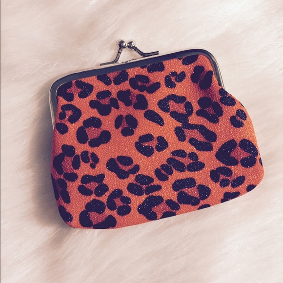 •NEW LISTING! Leopard coin purse•