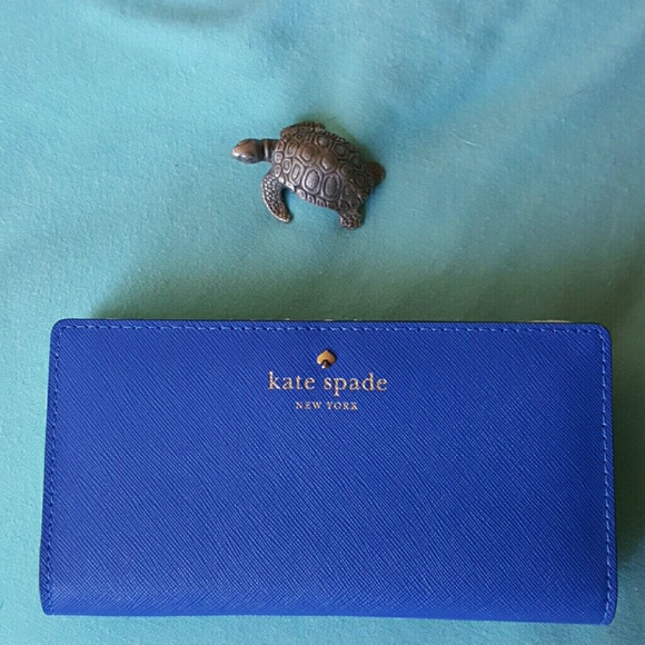 BNWT KATE SPADE WALLET