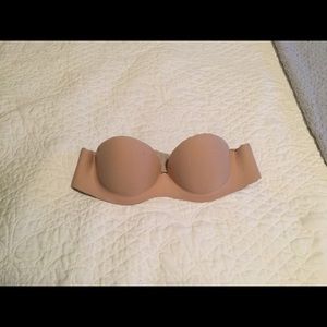 VS nude strapless bra