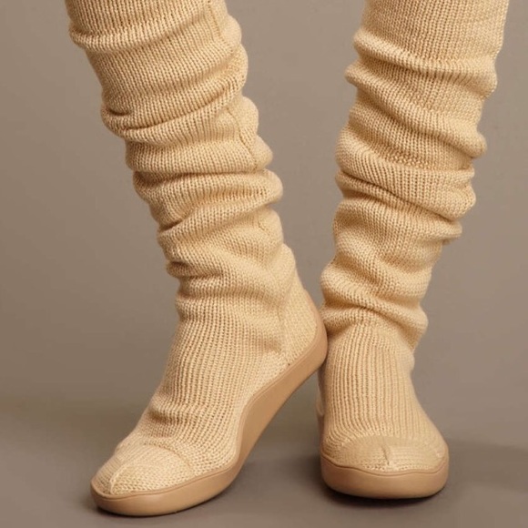 Knit Gypsyz 05 boot! Super cute!