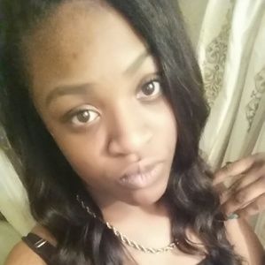 Meet your Posher, Felicity