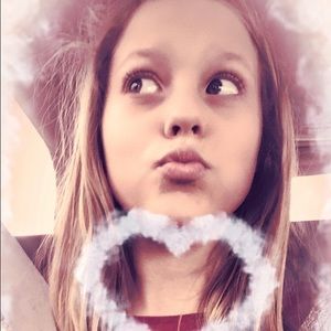 Meet your Posher, Avery