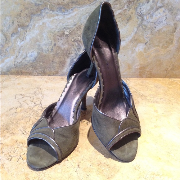 Banana Republic d'orsay heels